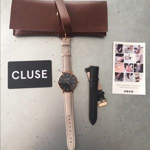 Cluse Watch with two straps